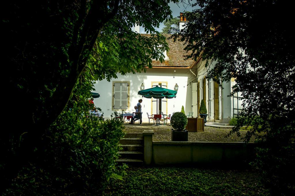 Chateau Du Petit Musigny A Chambolle Exterior photo